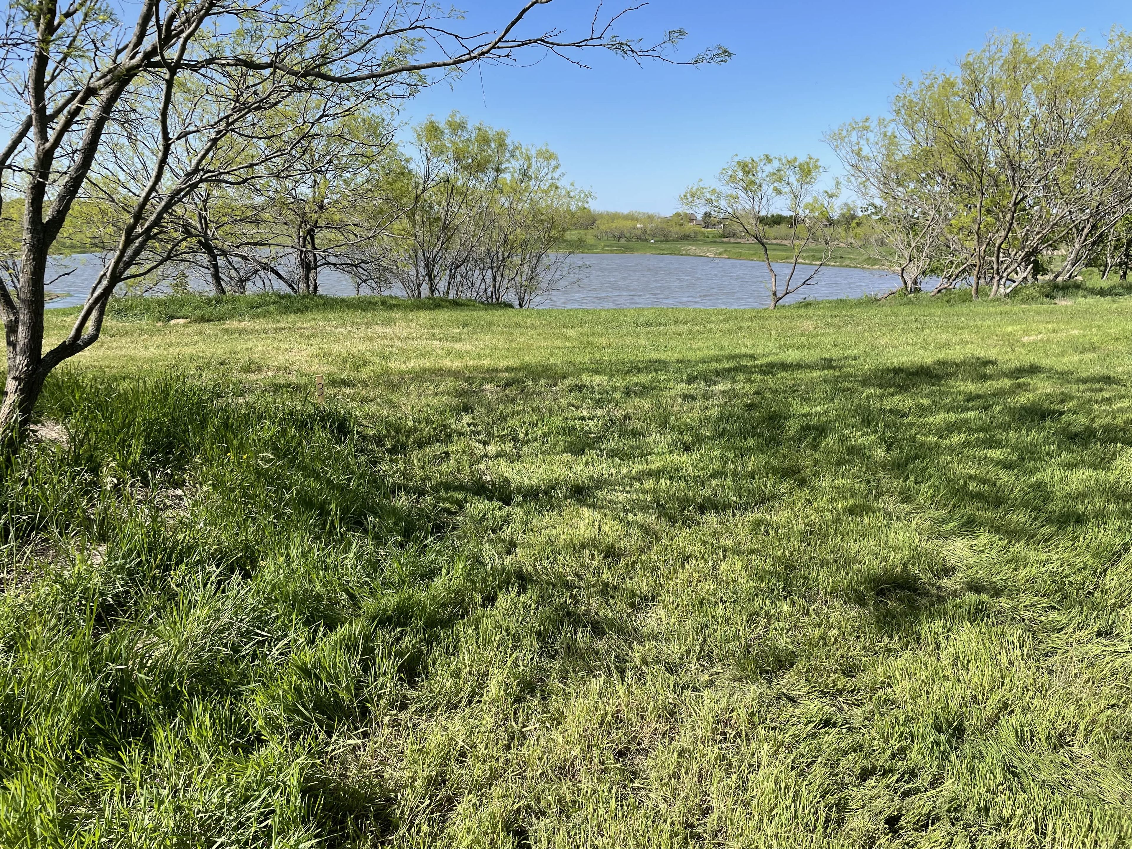 Verificar disponibilidad y reservar Rancho 4G en el Lago Tipps- Camping.com